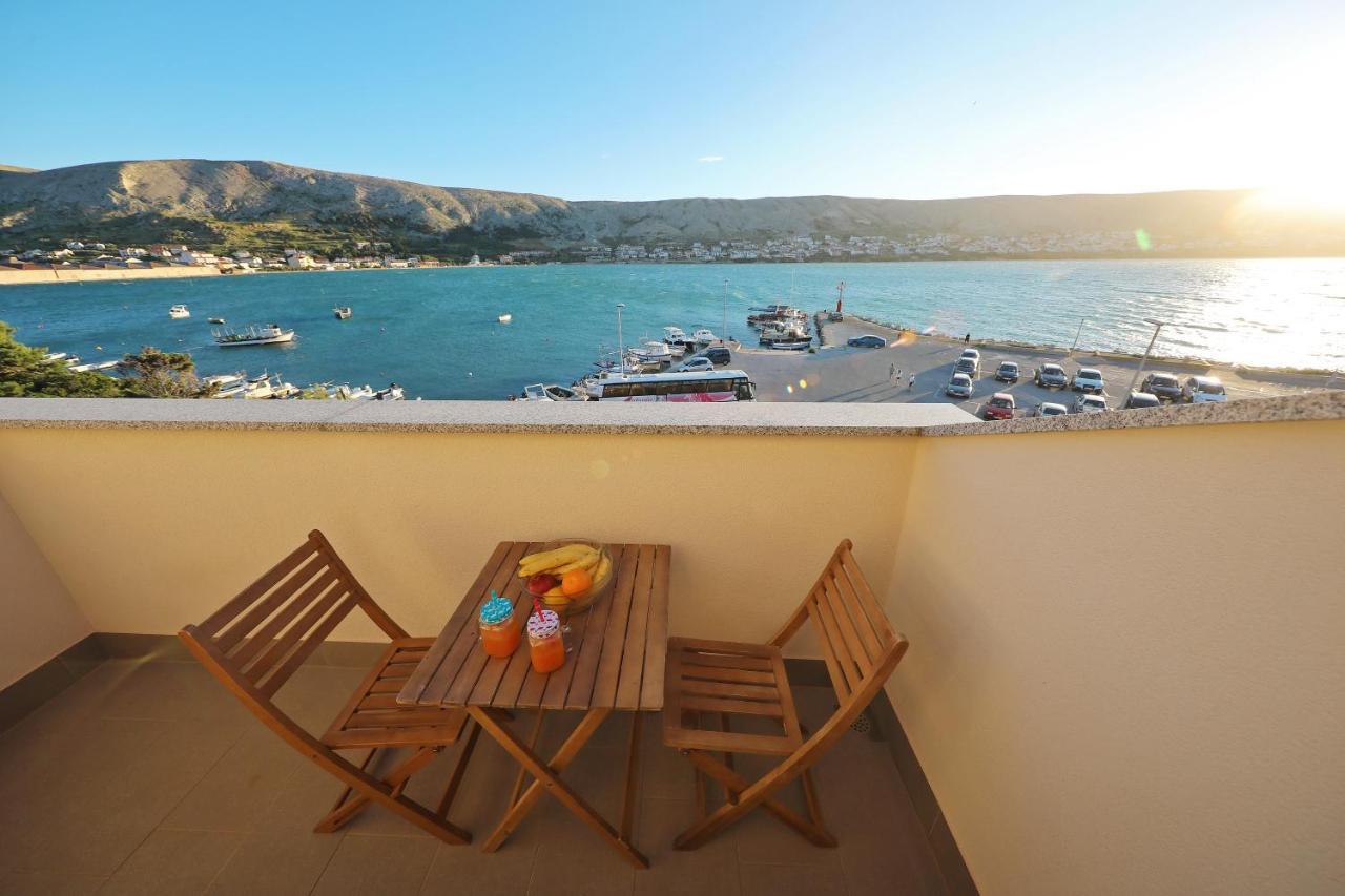 Apartmani "Jadran" Pag Town Eksteriør bilde