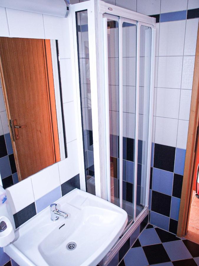 Apartmani "Jadran" Pag Town Eksteriør bilde