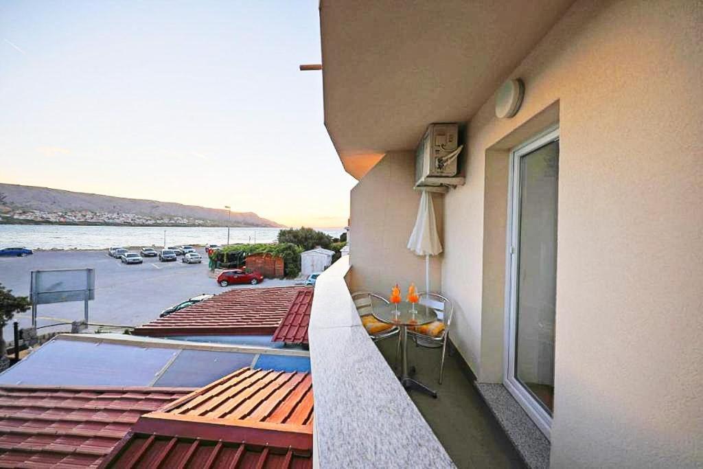 Apartmani "Jadran" Pag Town Eksteriør bilde