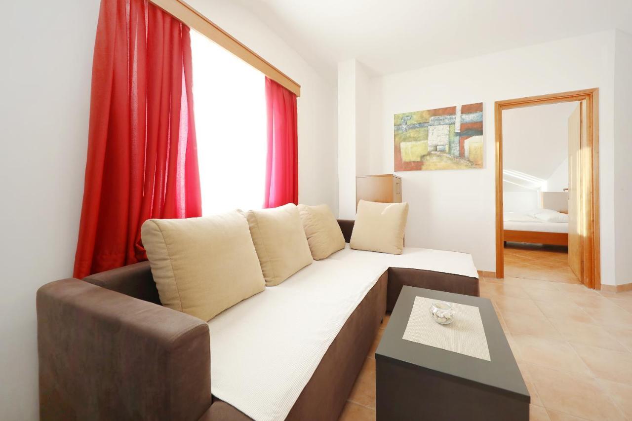 Apartmani "Jadran" Pag Town Eksteriør bilde