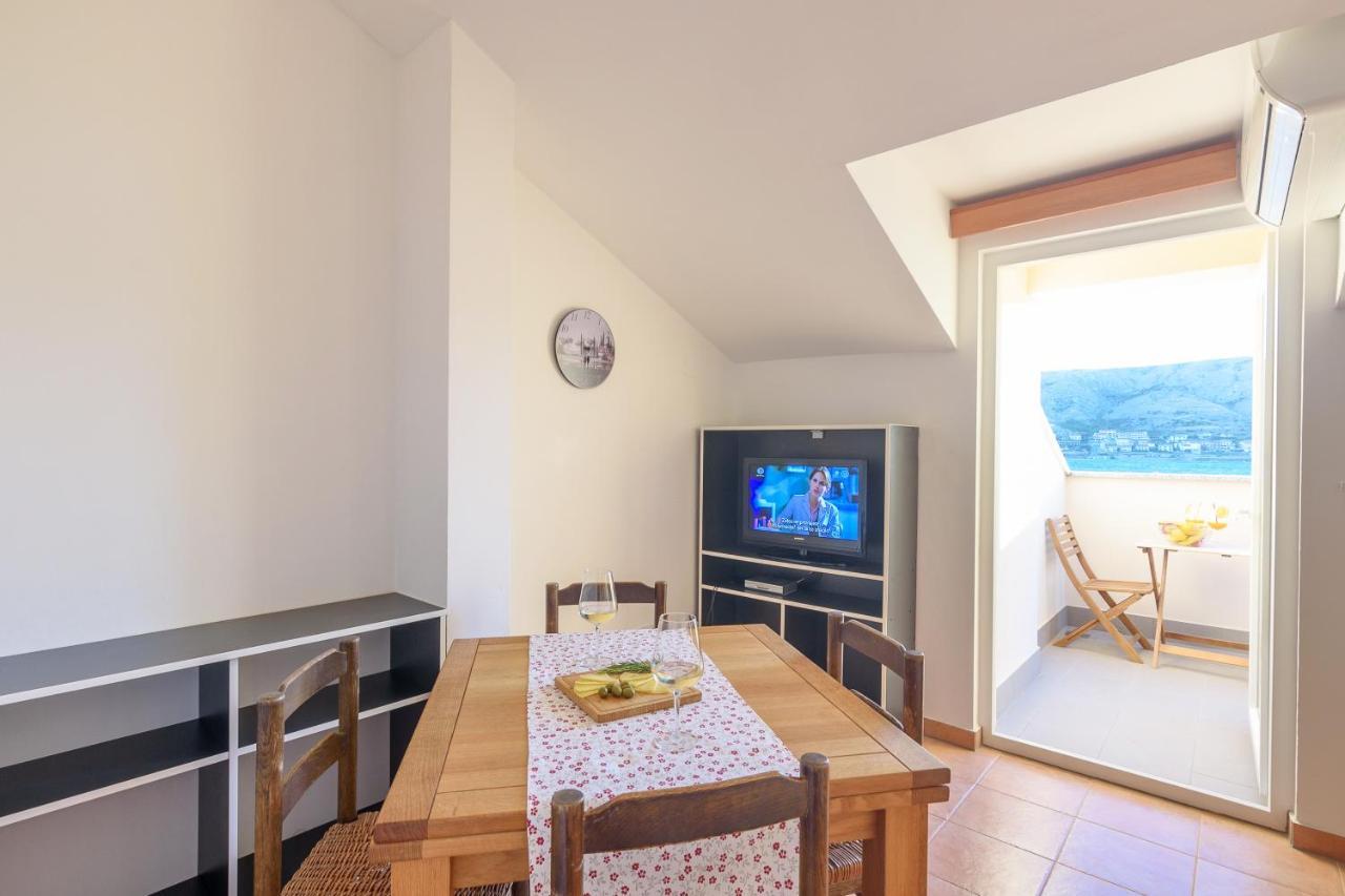 Apartmani "Jadran" Pag Town Eksteriør bilde