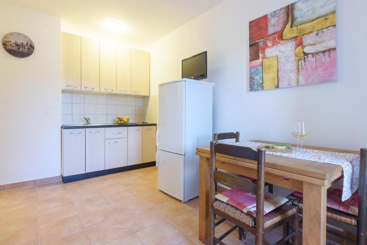 Apartmani "Jadran" Pag Town Eksteriør bilde